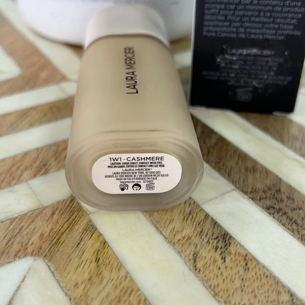 Laura Mercier Real Flawless Weightless Perfecting Foundation 1W1 Cashmere 1ozNew